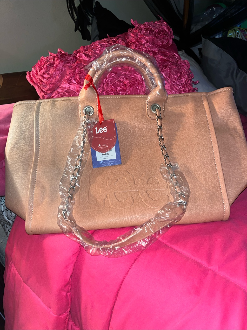 Lee Peach-Pink Tote With Chain Accent